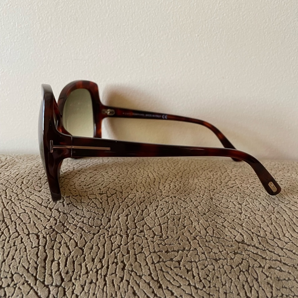 Tom Ford Woman’s Sunglasses - Picture 3 of 7
